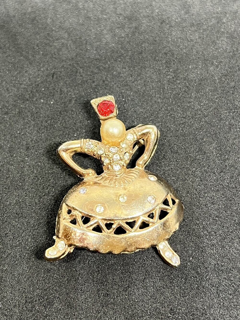Vintage Unsigned Trifari? Gold Tasha Russian Dancer Rhinestone Brooch Pin